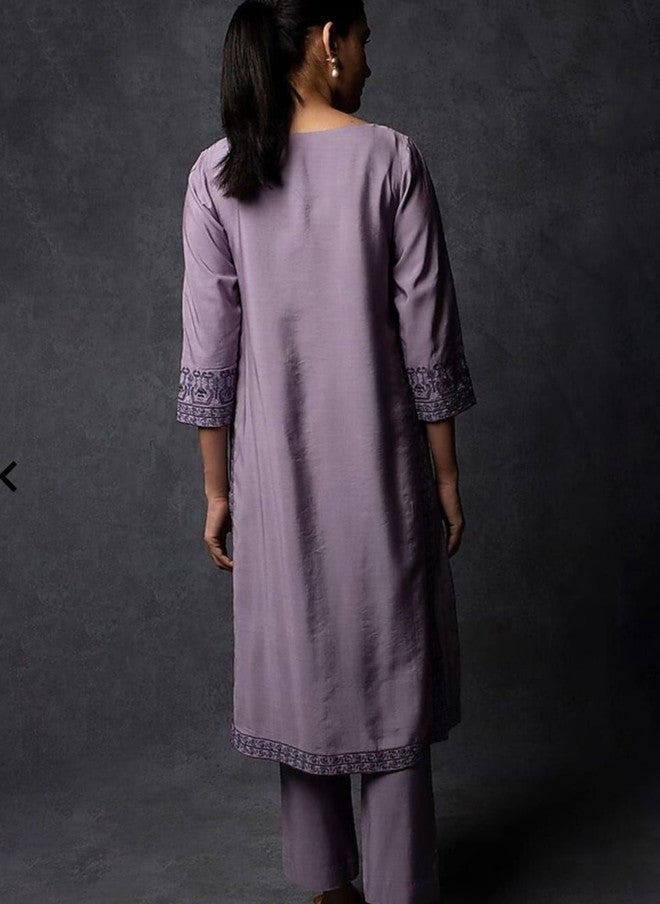 Women Basket Women Ethnic Motifs Embroidered Thread Work Kurta with Trousers & Dupatta - Image 2